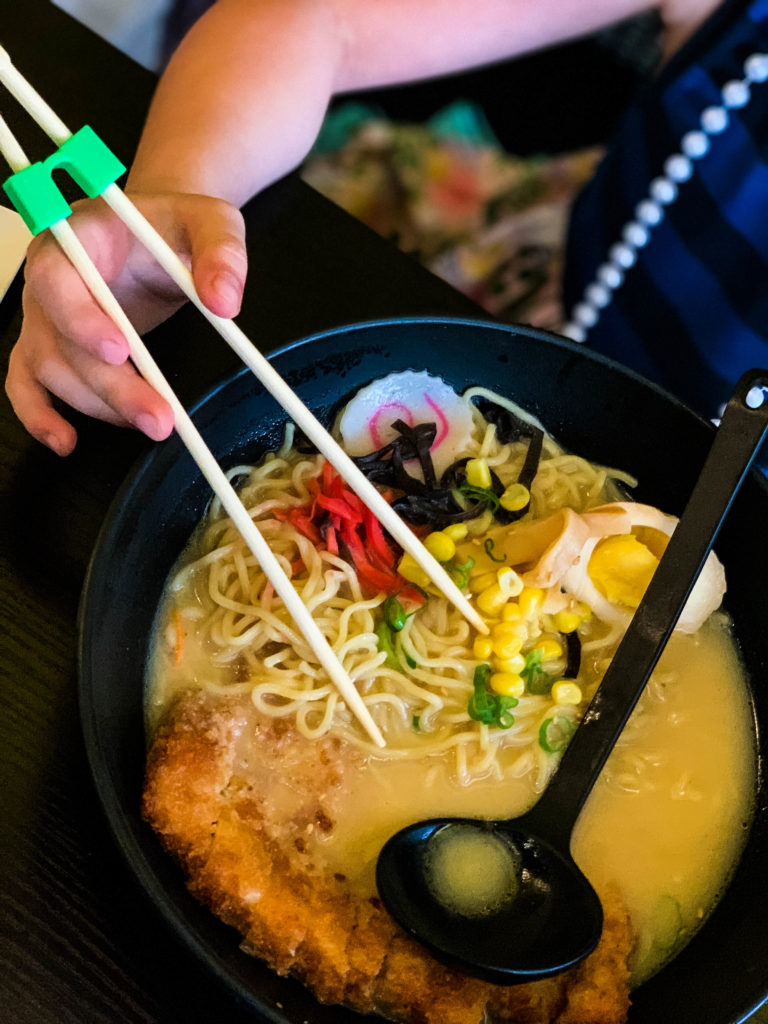 Dining with kids in Des Moines, Iowa. A review of Hama Ramen with kids. 