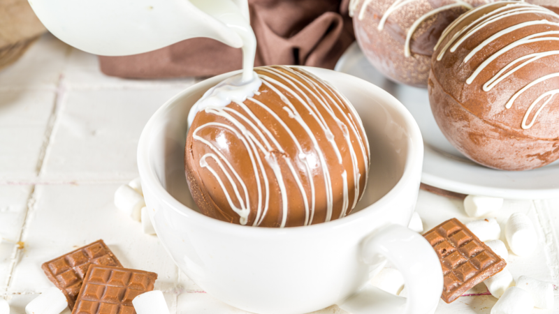 Best Places to Buy Hot Cocoa Bombs in Des Moines
