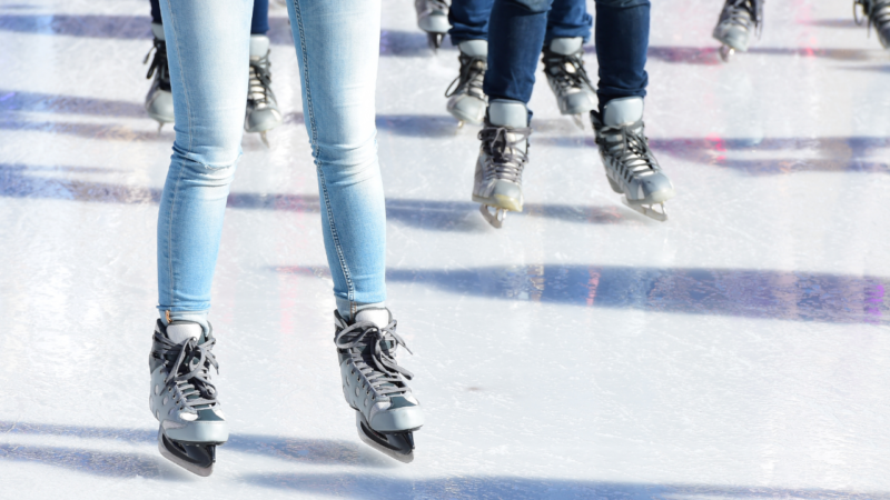 10+ Ice Skating Rinks in Des Moines, Iowa