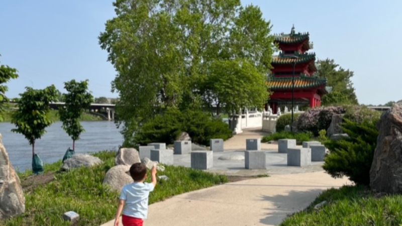 Robert D. Ray Asian Gardens, downtown Des Moines, des moines parks, parks, des moines outdoors