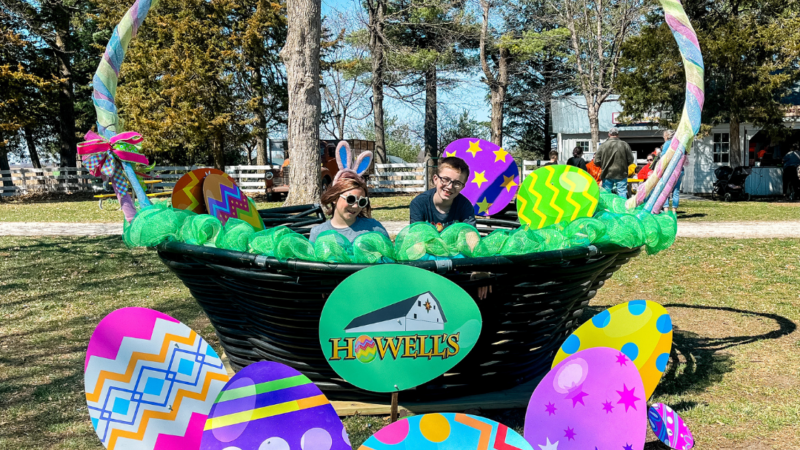 Easter Egg Hunts, Easter Egg Hunt, Des Moines, Iowa, Easter in Des Moines, Easter